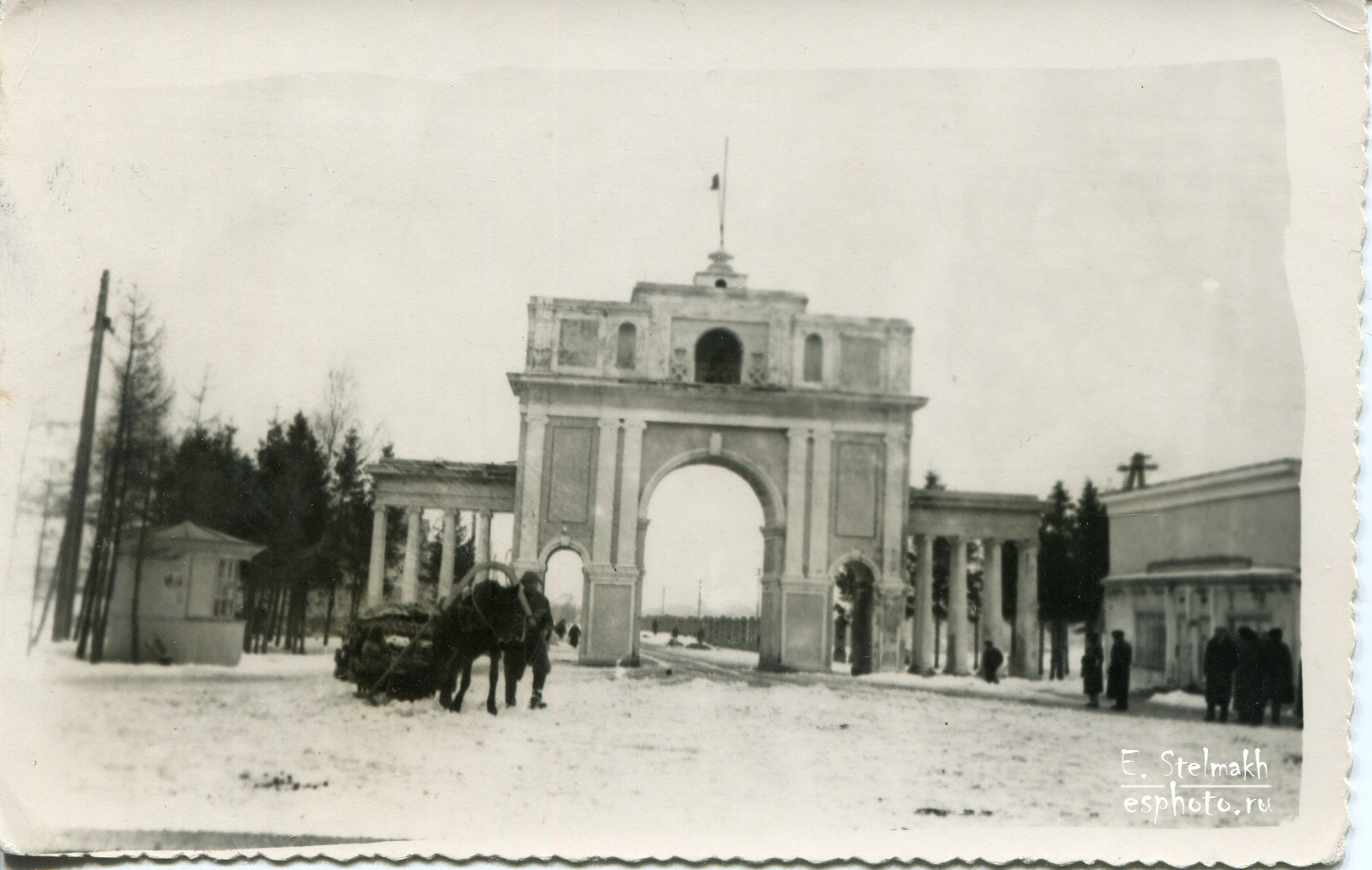 Старое место молодечно. Молодечно старый город. История Молодечно в фотографиях. Молодечно Церковь 1940 год. Молодечно Беларусь Церковь 1940 год.